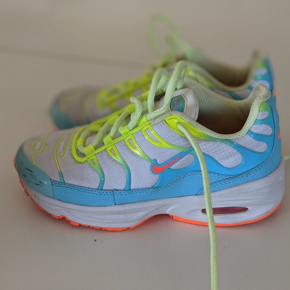 Girl Air Max